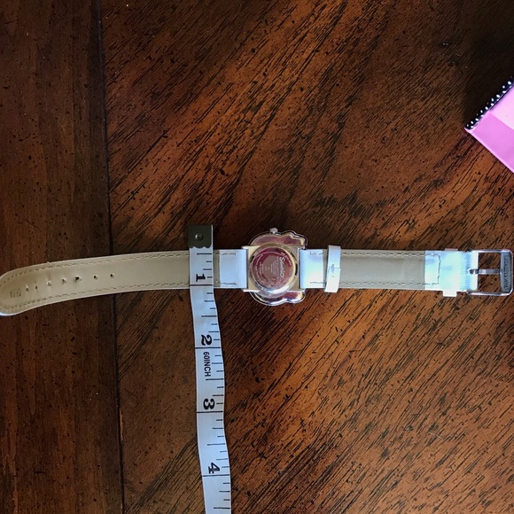 Hello Kitty Wrist Watch - Picture 5 of 6